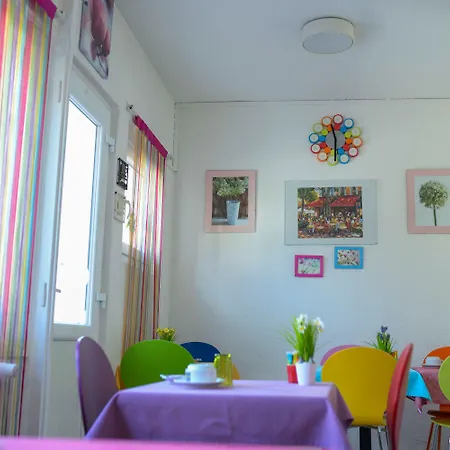 De La Poste 2* Douvaine