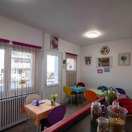 Szálloda De La Poste Douvaine