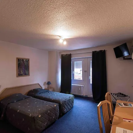 Szálloda De La Poste 2*