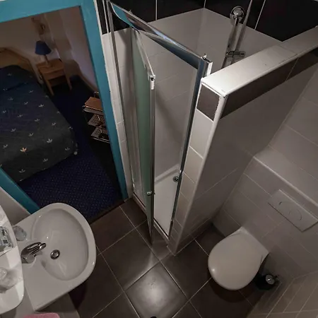 Szálloda De La Poste Douvaine